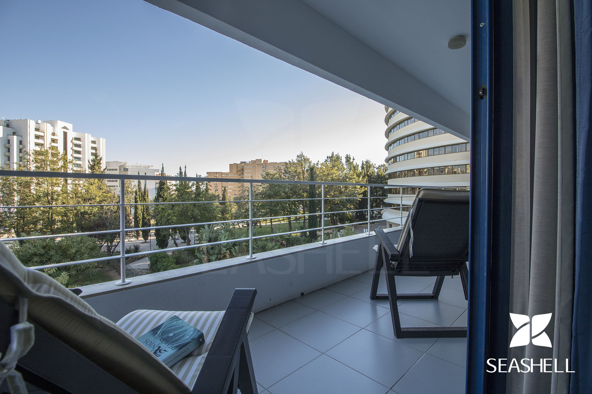 Iris Apartment Image 2