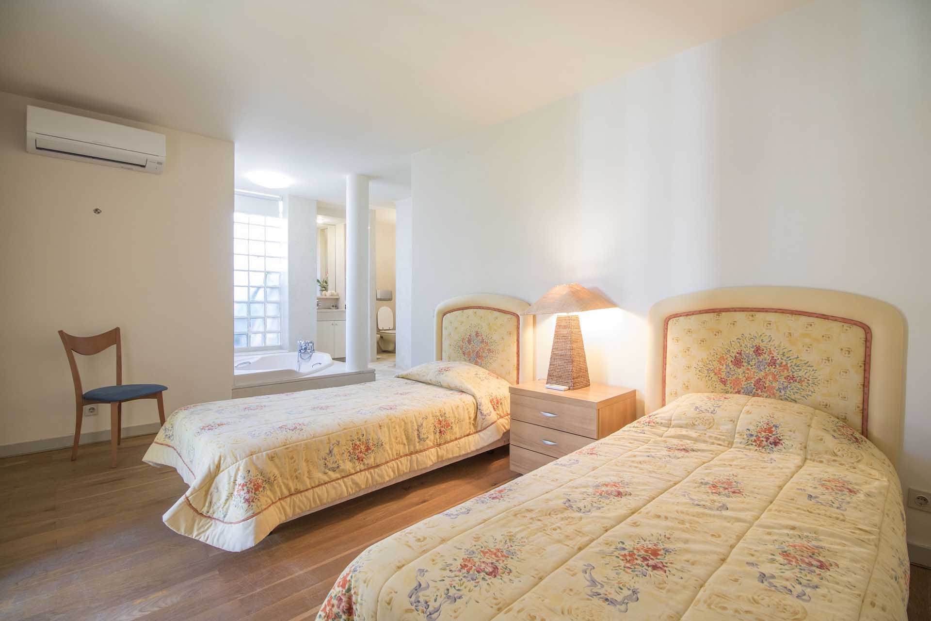 Villa Lake View Image 16