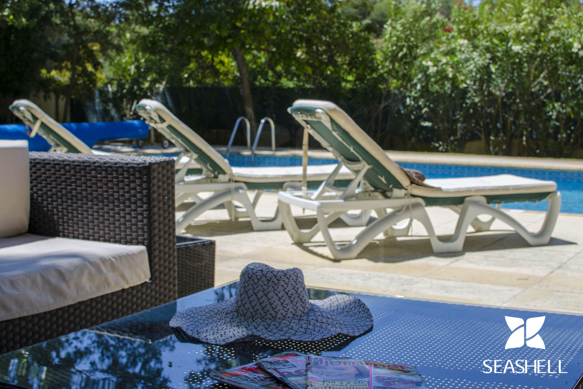 Villa Caravela Garden Image 32