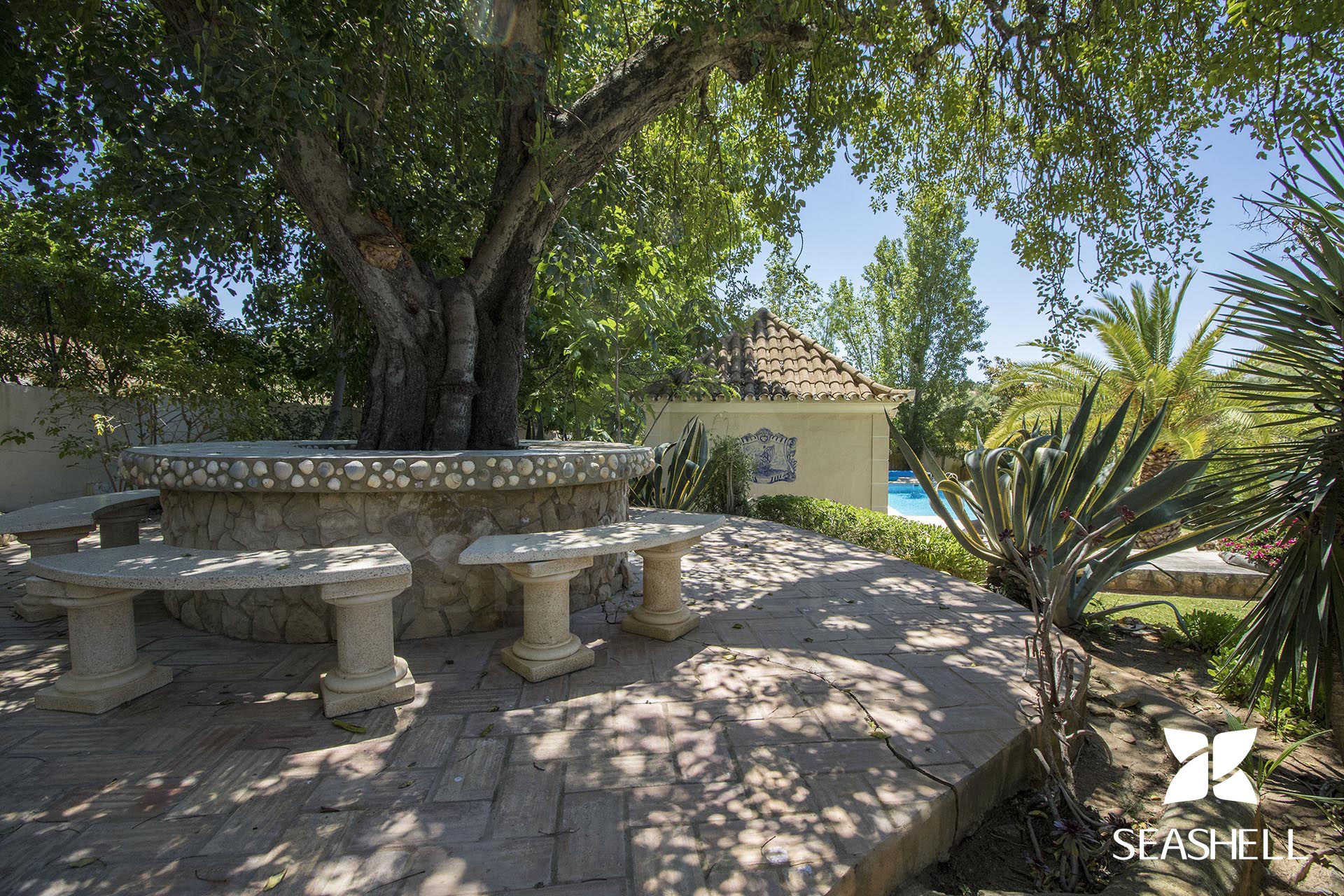 Villa Caravela Garden Image 35