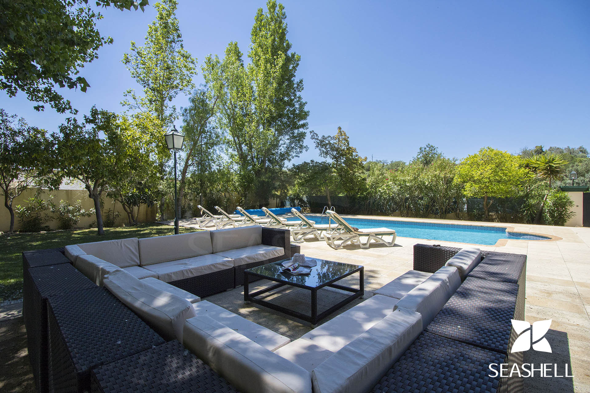 Villa Caravela Garden Image 5