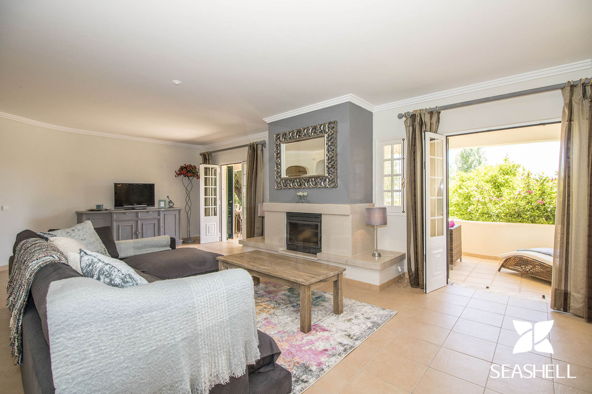 Villa Caravela Garden Image 16