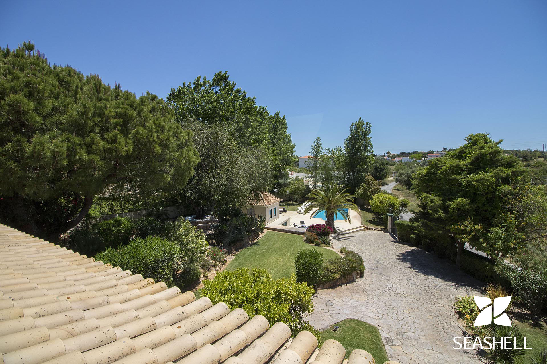 Villa Caravela Garden Image 49