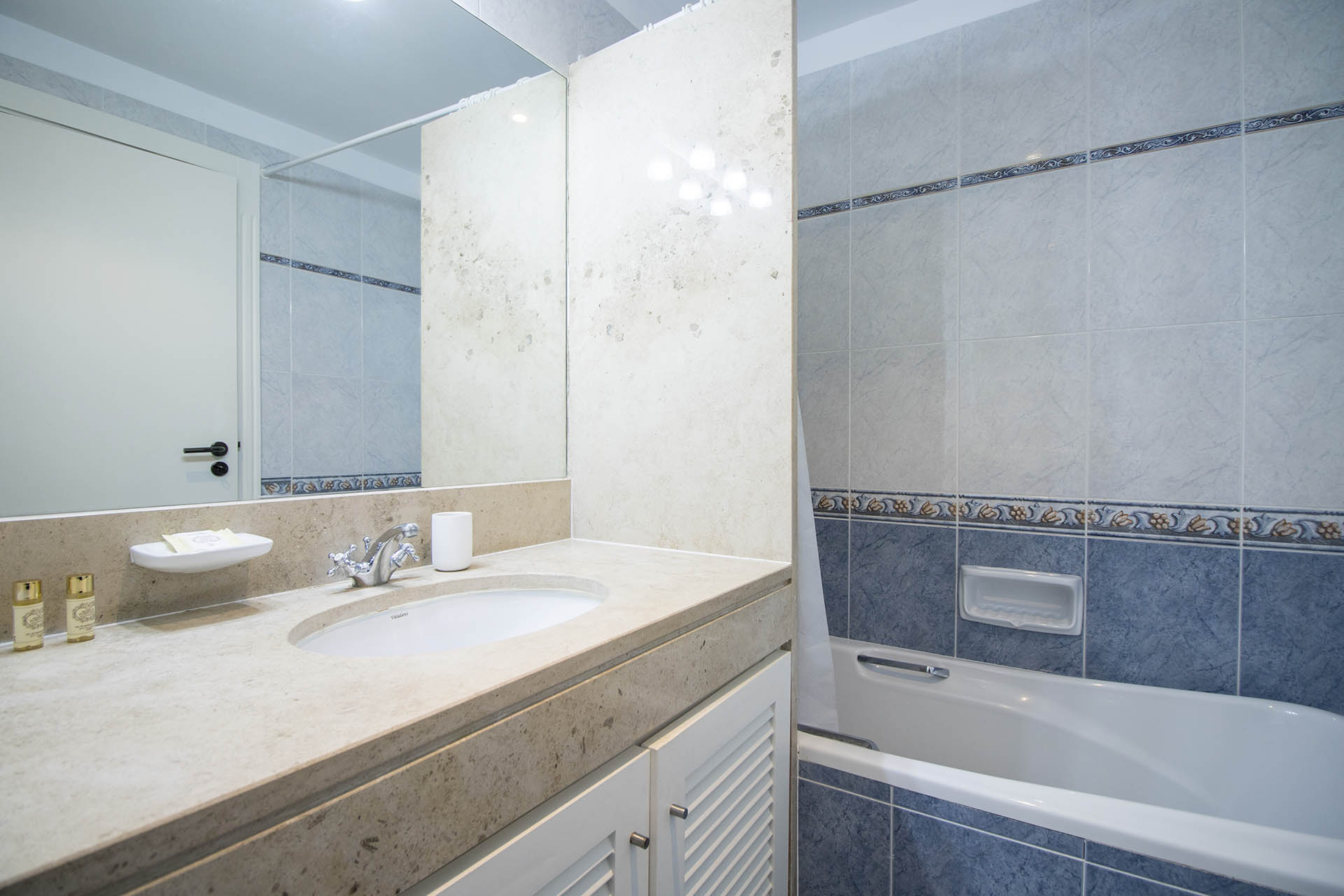 Andrea Apartment Image 30